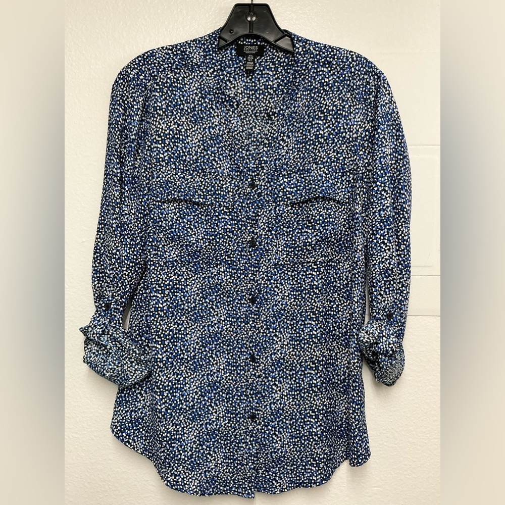 Jones New York Blue and White Button Down Shirt